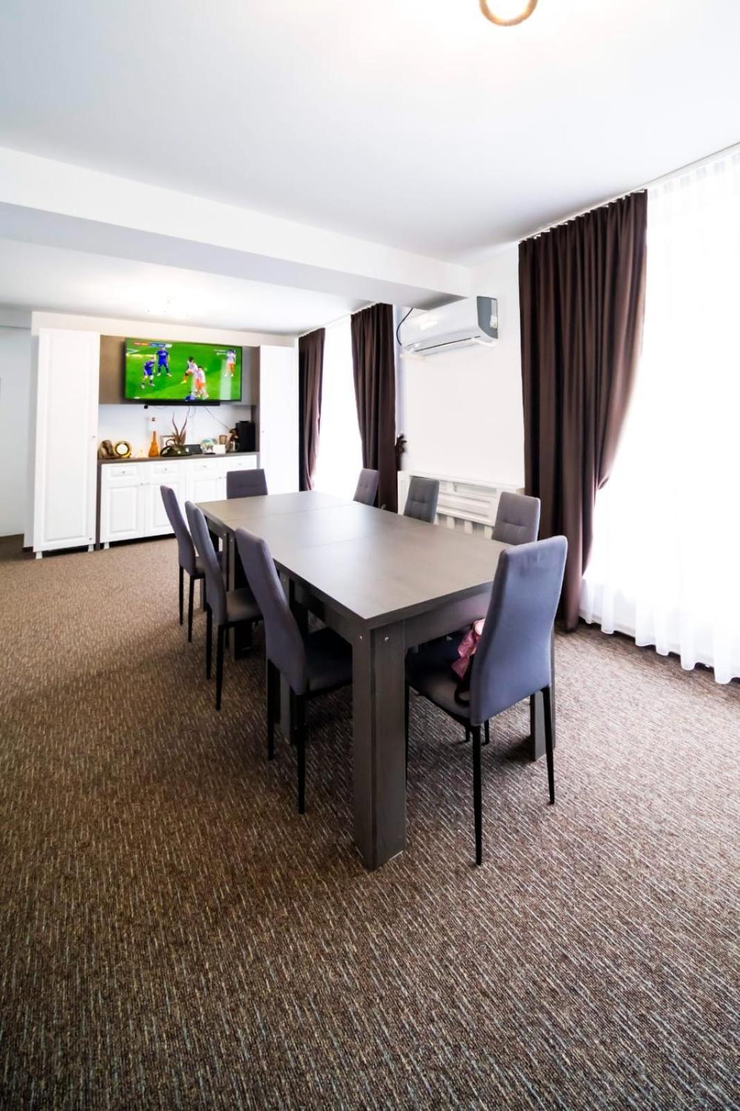 Danube Home Ostrovu Corbului Экстерьер фото